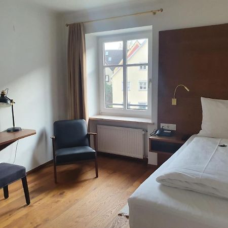 Hotel Schierlinger Braeustueberl エクステリア 写真