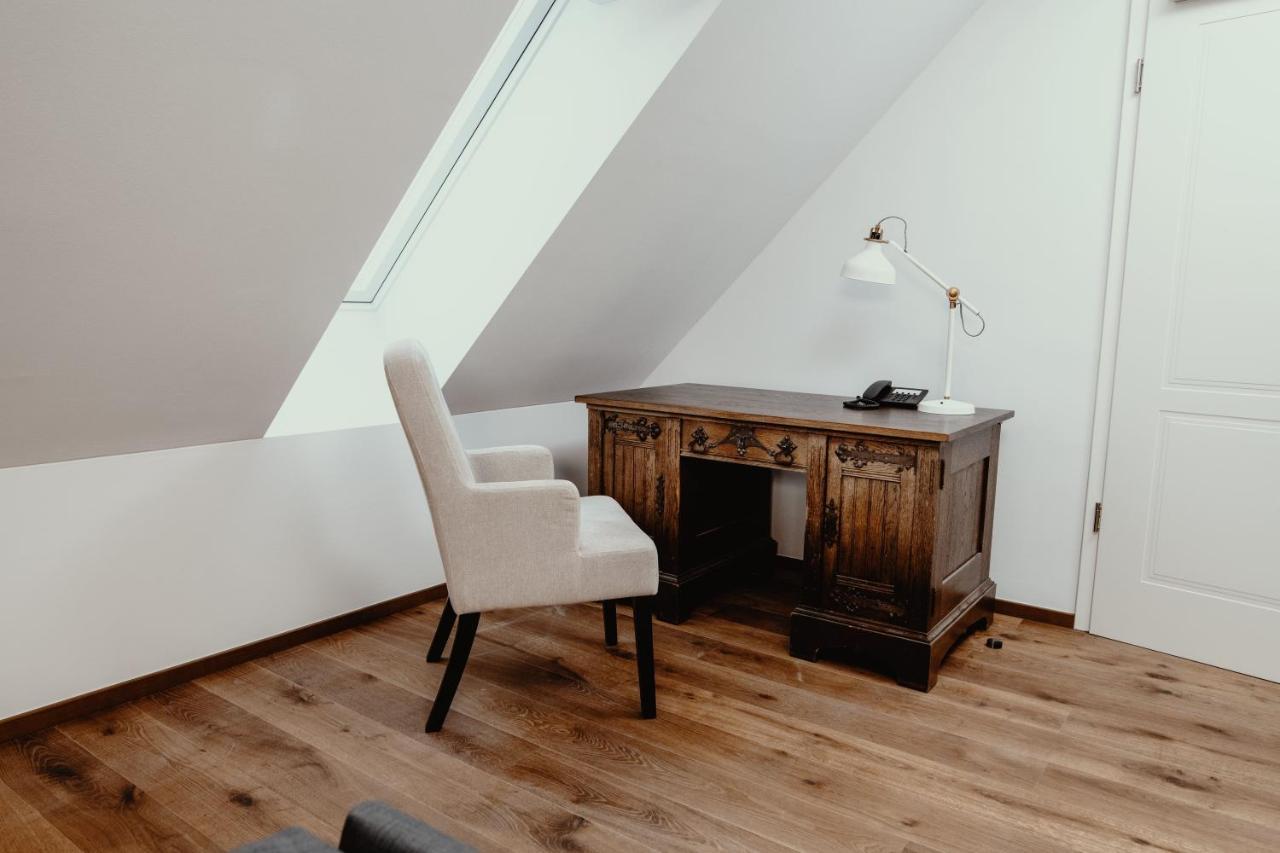 Hotel Schierlinger Braeustueberl エクステリア 写真